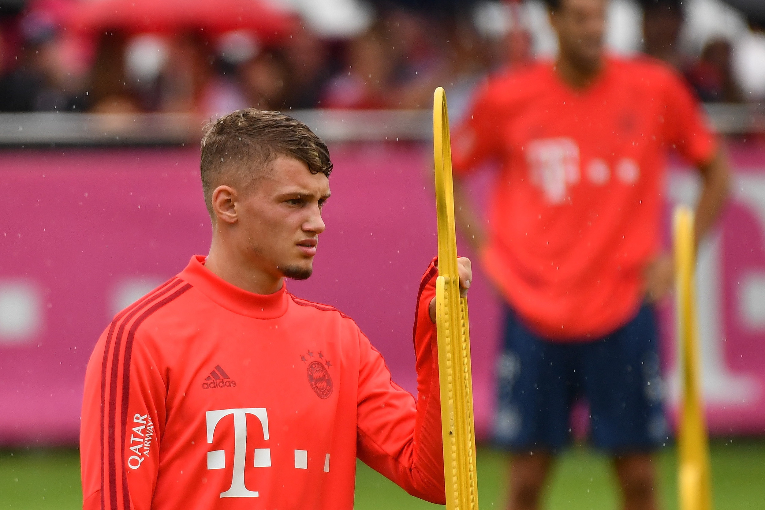 九游体育官网-包含今夜体能课后，金州勇士调整名单备战德甲，赛场秩序良好，身体对抗强度拉满的词条